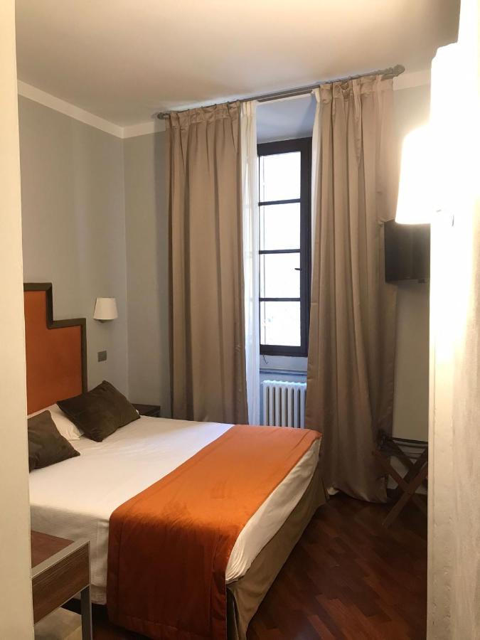 Economy Double or Twin Room,1395573614:JPEG